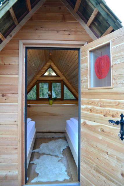 Glamping Naselje Zeleni Turizem Hotell Makole Exteriör bild